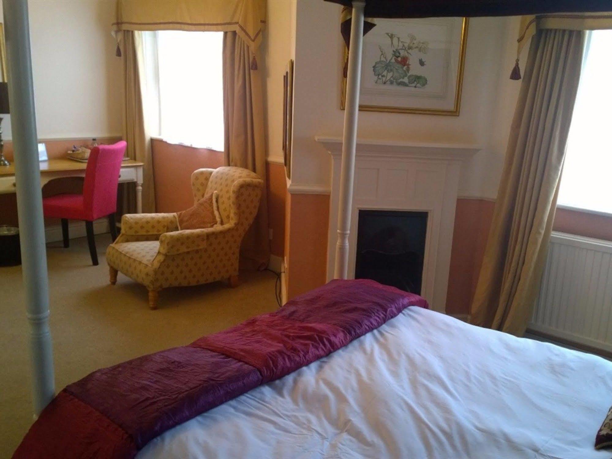 The Sibson Inn Hotel Water Newton Exterior photo